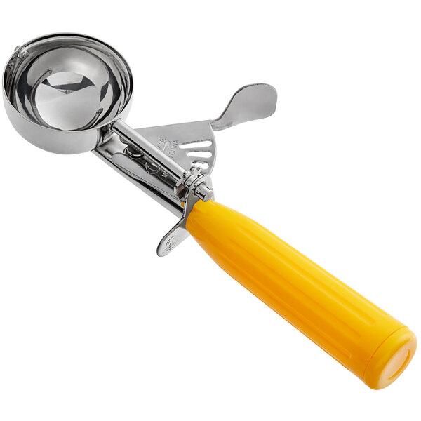 DISHER SIZE 20 SS 1.75 OZ YELLOW HANDLE